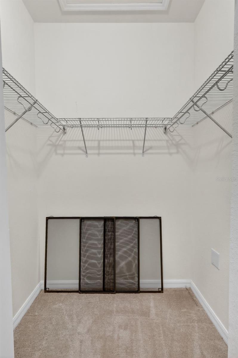 Image 30 of 48 For 17520 Gawthrop Drive 405