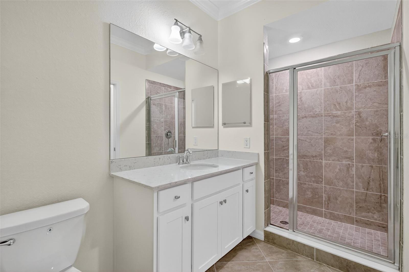 Image 32 of 48 For 17520 Gawthrop Drive 405