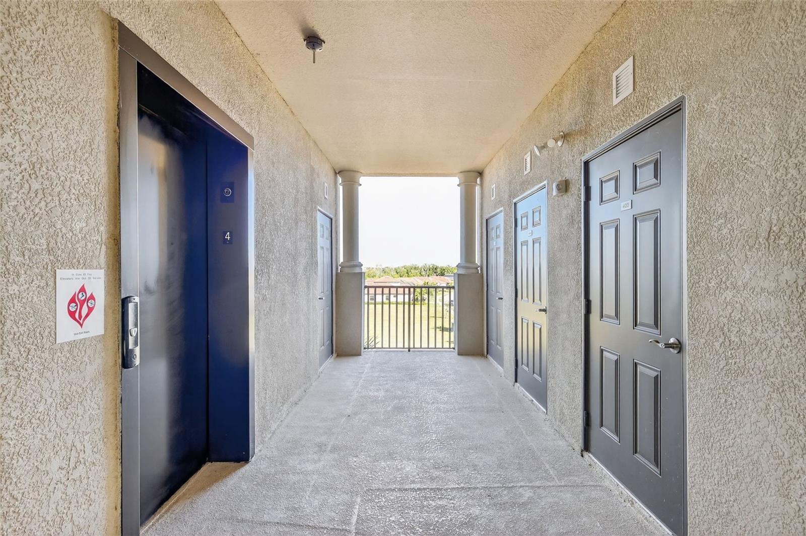 Image 6 of 48 For 17520 Gawthrop Drive 405