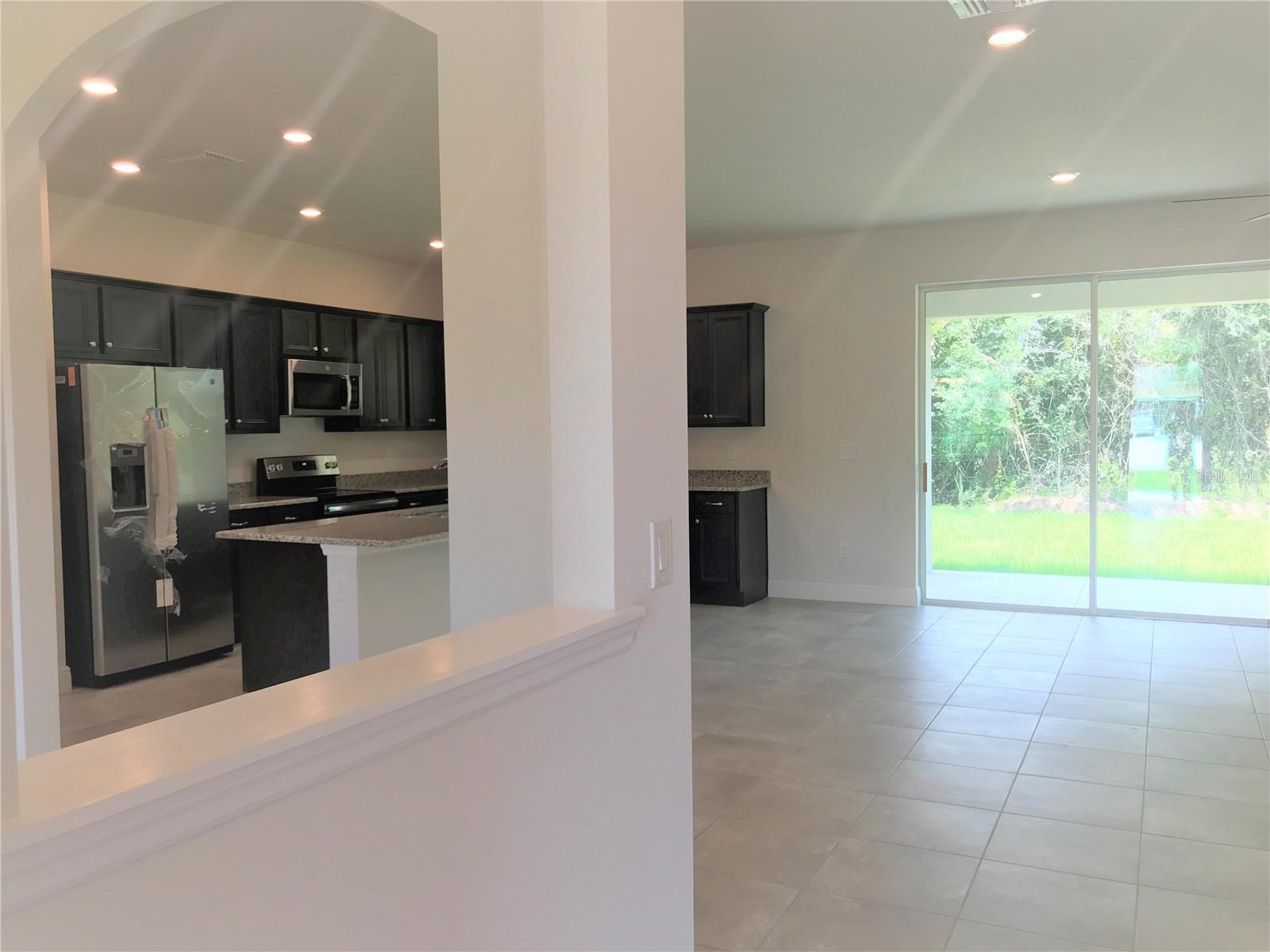 Image 11 of 33 For 3044 Haberland Boulevard