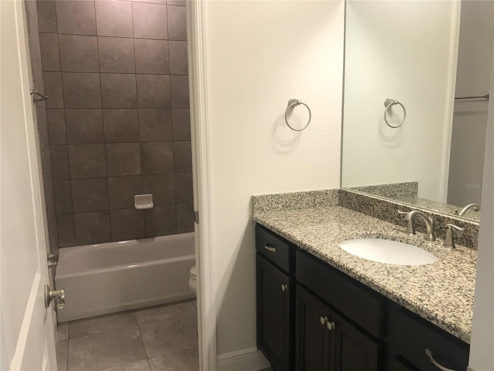 Image 19 of 33 For 3044 Haberland Boulevard