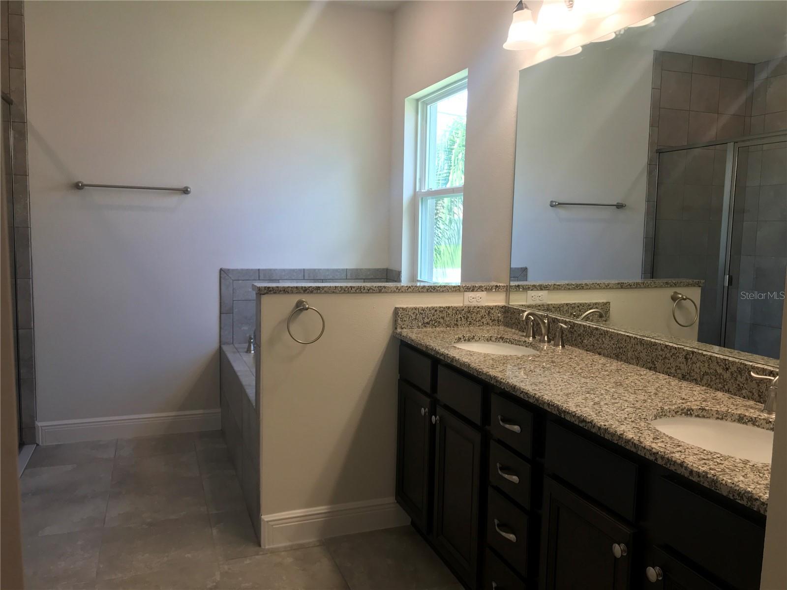 Image 29 of 33 For 3044 Haberland Boulevard