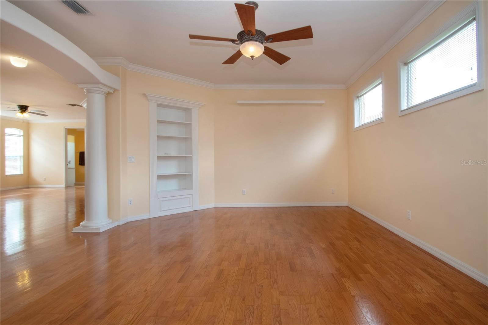 Image 11 of 96 For 6307 Laurel Creek Trail