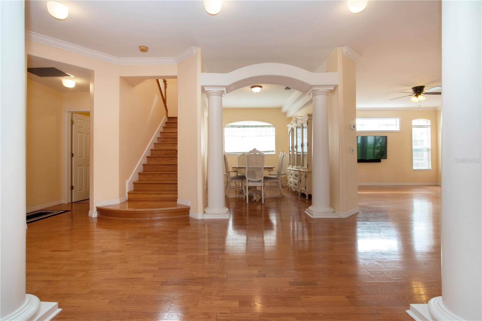 Image 14 of 96 For 6307 Laurel Creek Trail