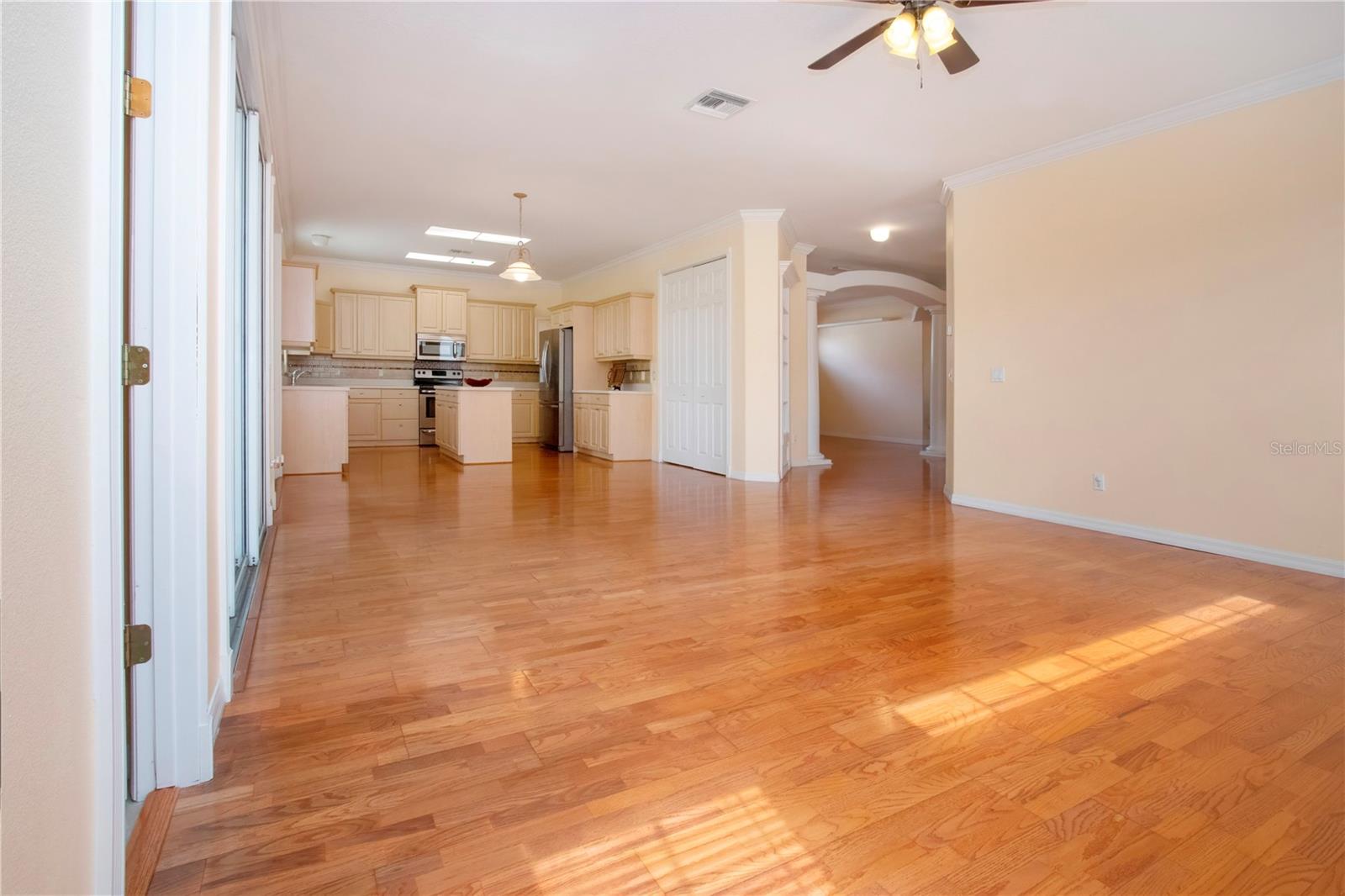 Image 24 of 96 For 6307 Laurel Creek Trail