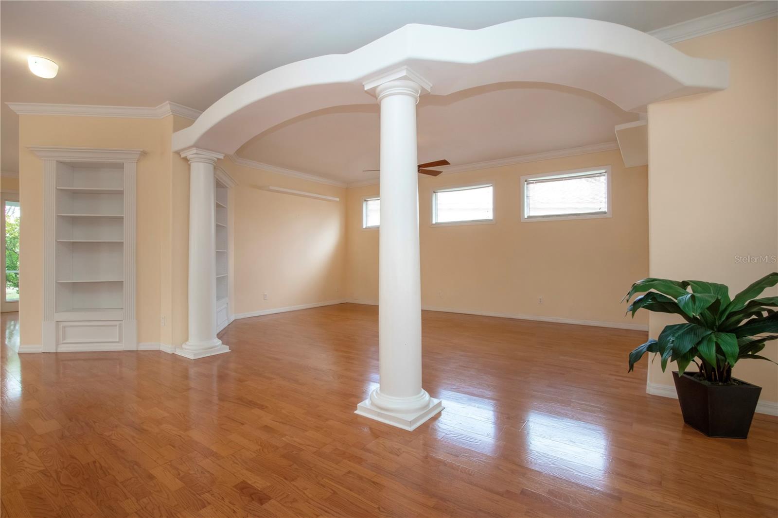 Image 9 of 96 For 6307 Laurel Creek Trail