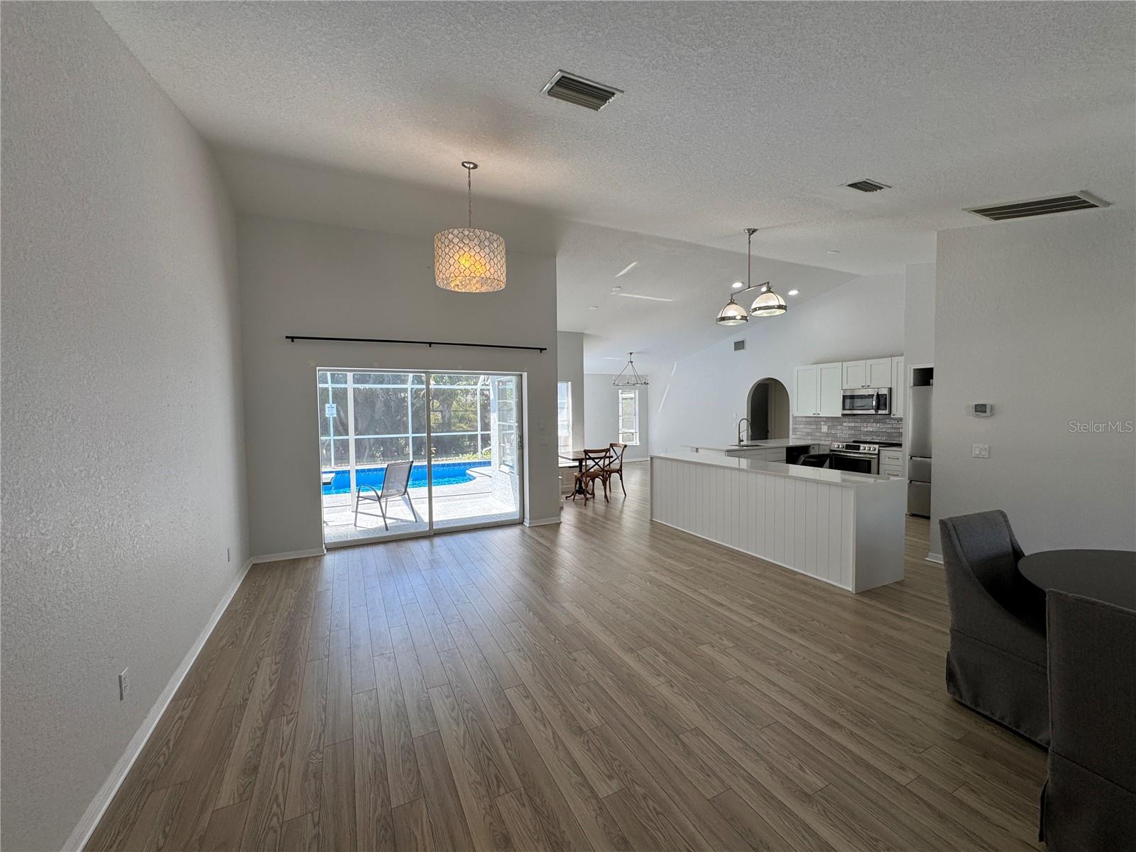 Image 11 of 31 For 4065 Alwick Lane