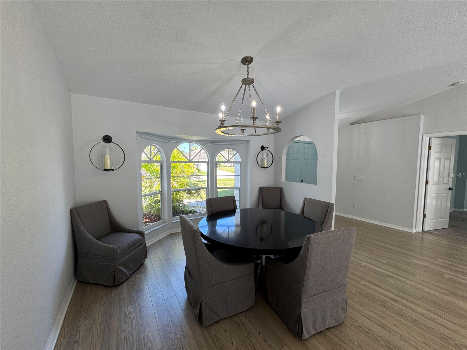 Image 9 of 31 For 4065 Alwick Lane