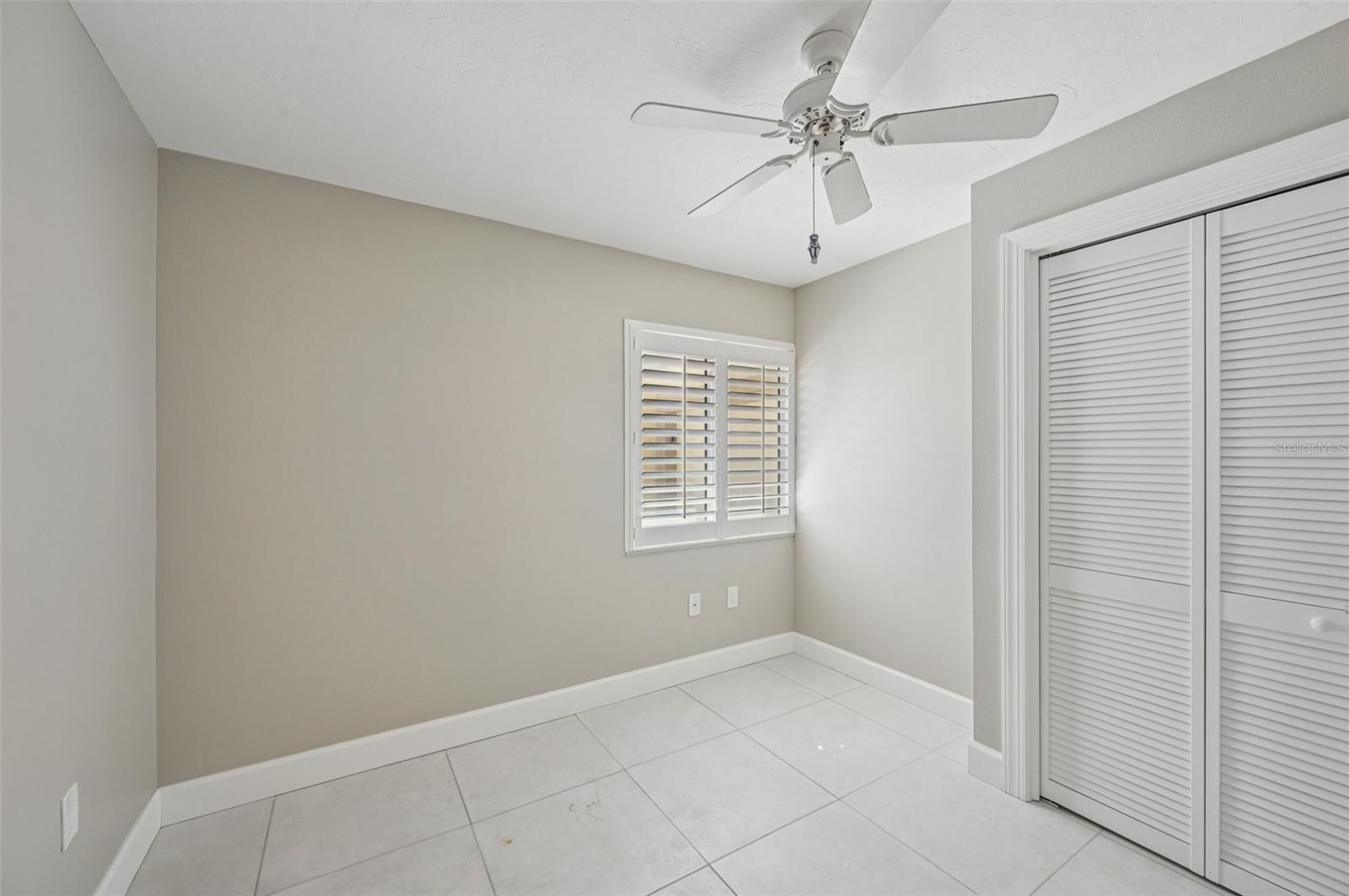 Image 16 of 35 For 113 Whispering Sands Drive V-47