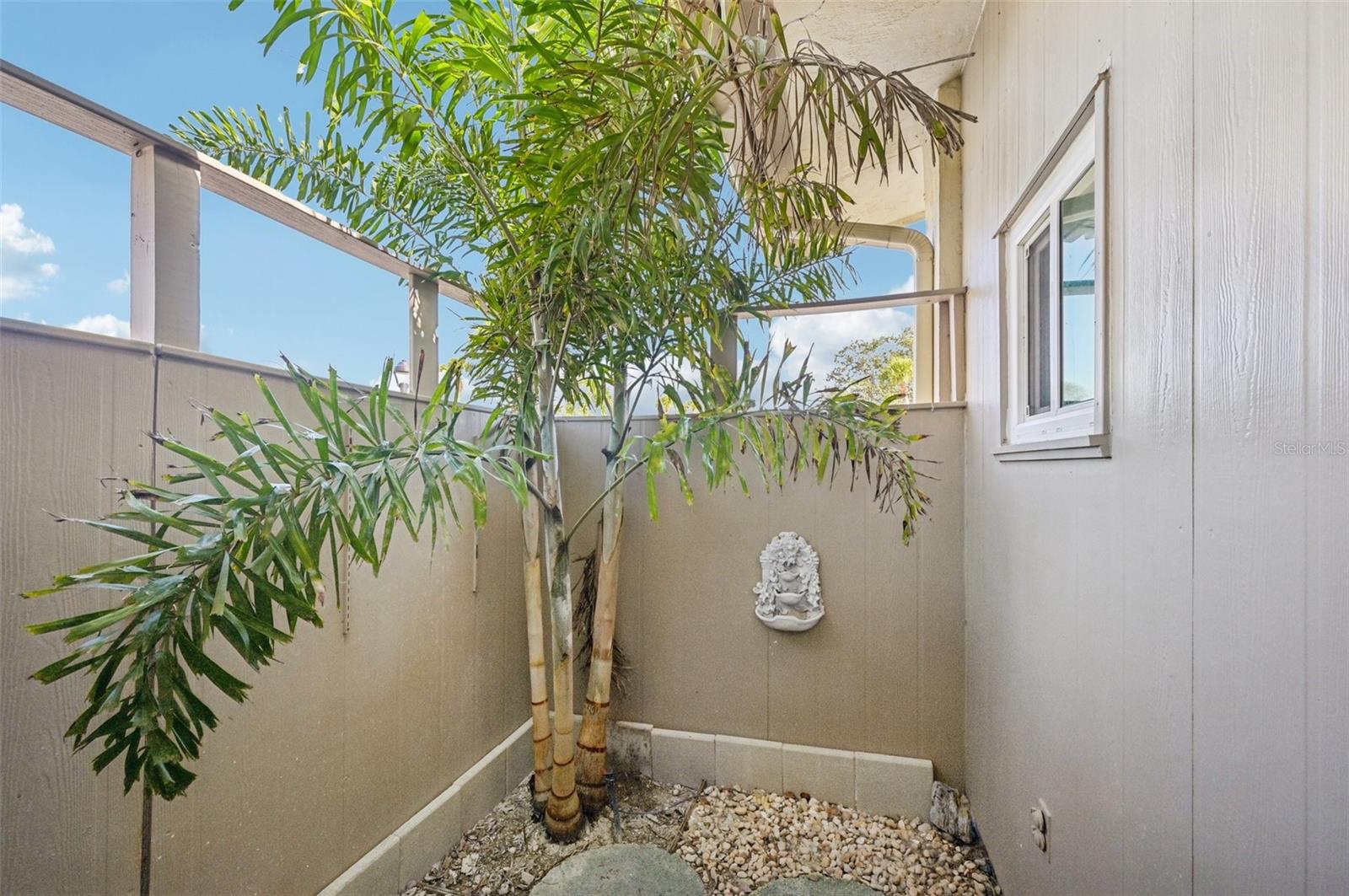 Image 24 of 35 For 113 Whispering Sands Drive V-47