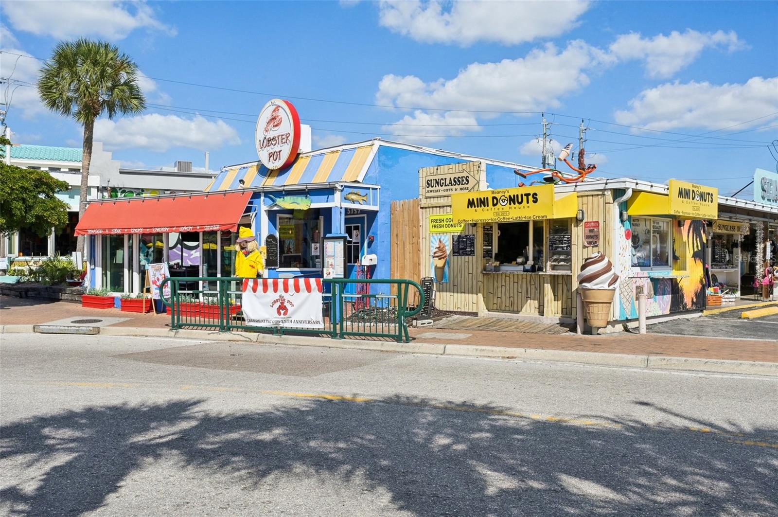 Image 32 of 35 For 113 Whispering Sands Drive V-47