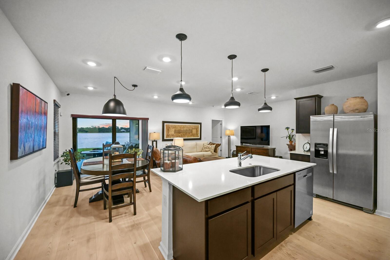 Image 16 of 75 For 6600 Silverstar Drive