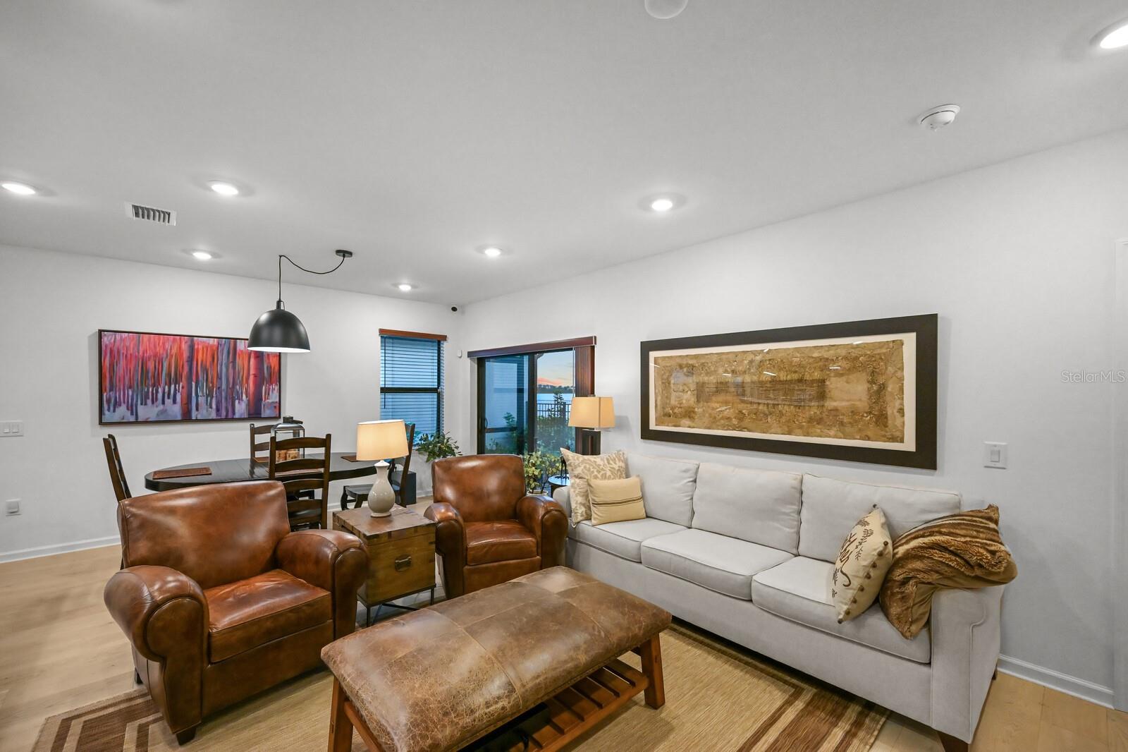 Image 18 of 75 For 6600 Silverstar Drive