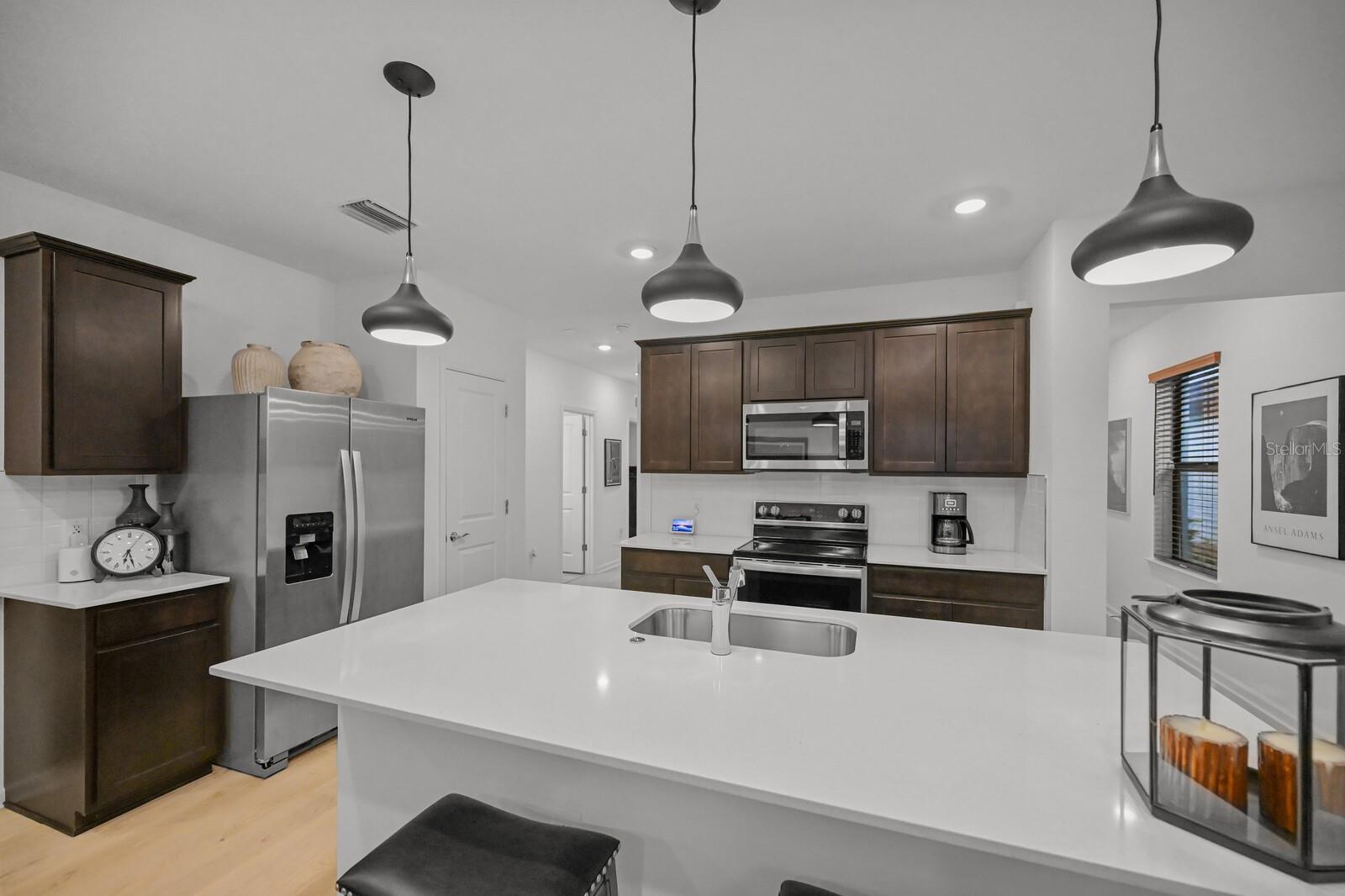 Image 22 of 75 For 6600 Silverstar Drive