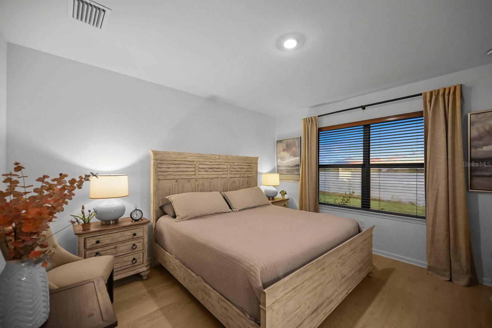 Image 33 of 75 For 6600 Silverstar Drive