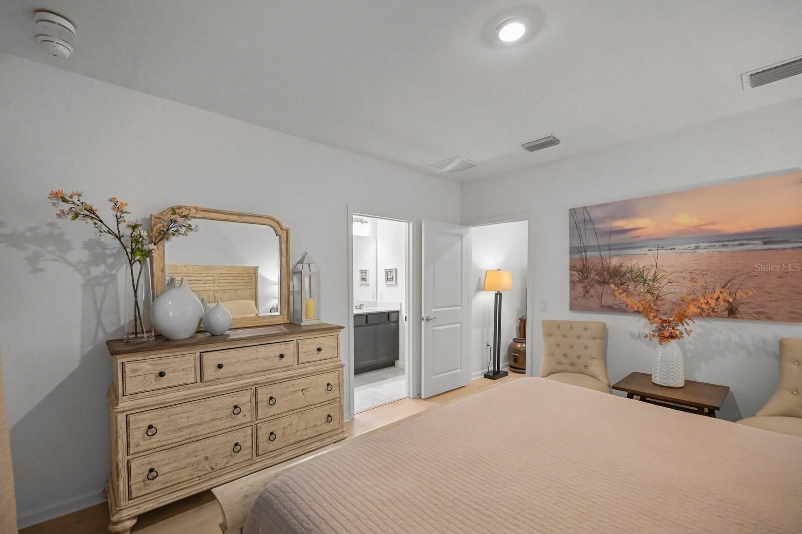 Image 35 of 75 For 6600 Silverstar Drive