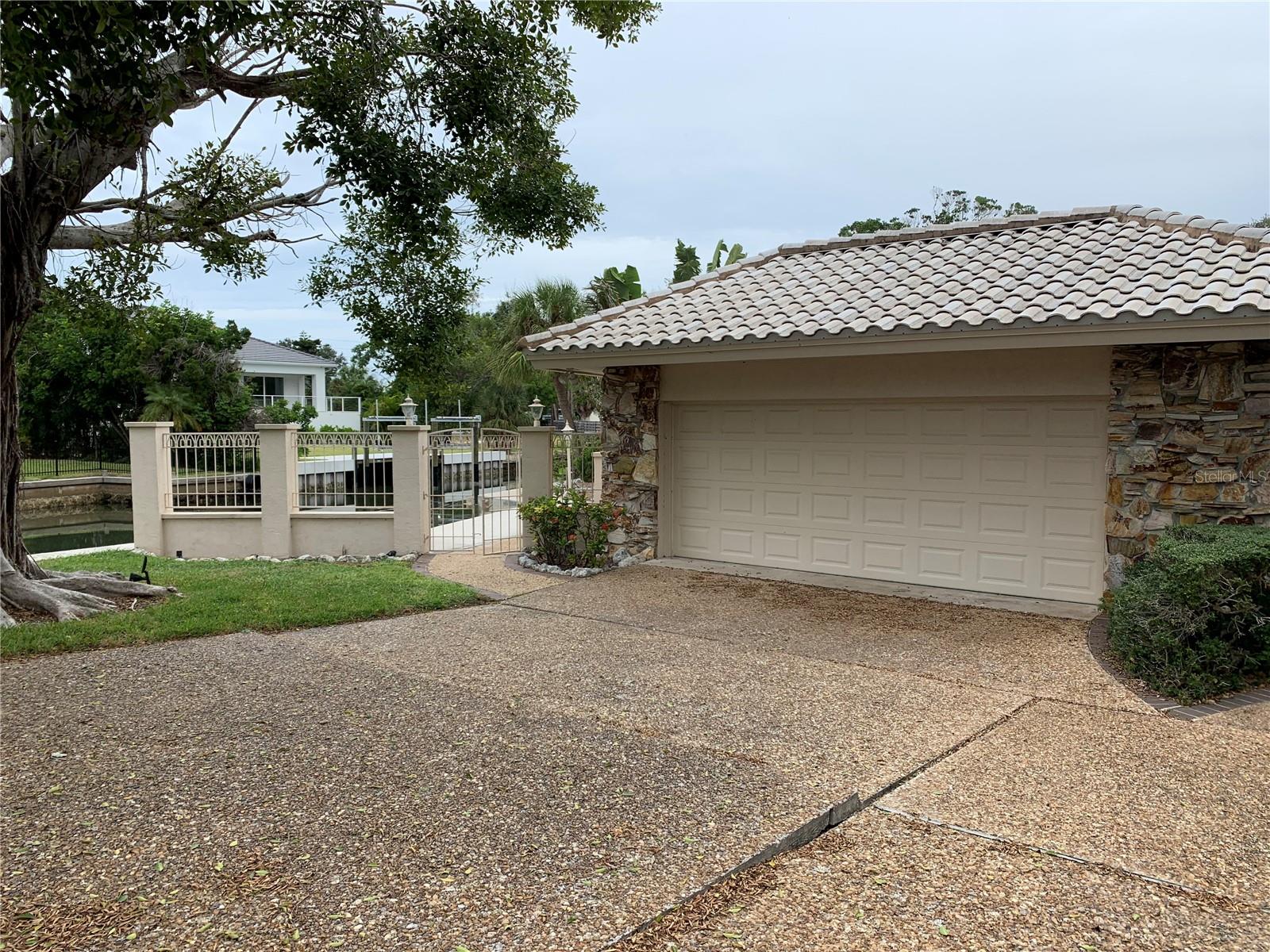 Image 10 of 21 For 4839 Primrose Path