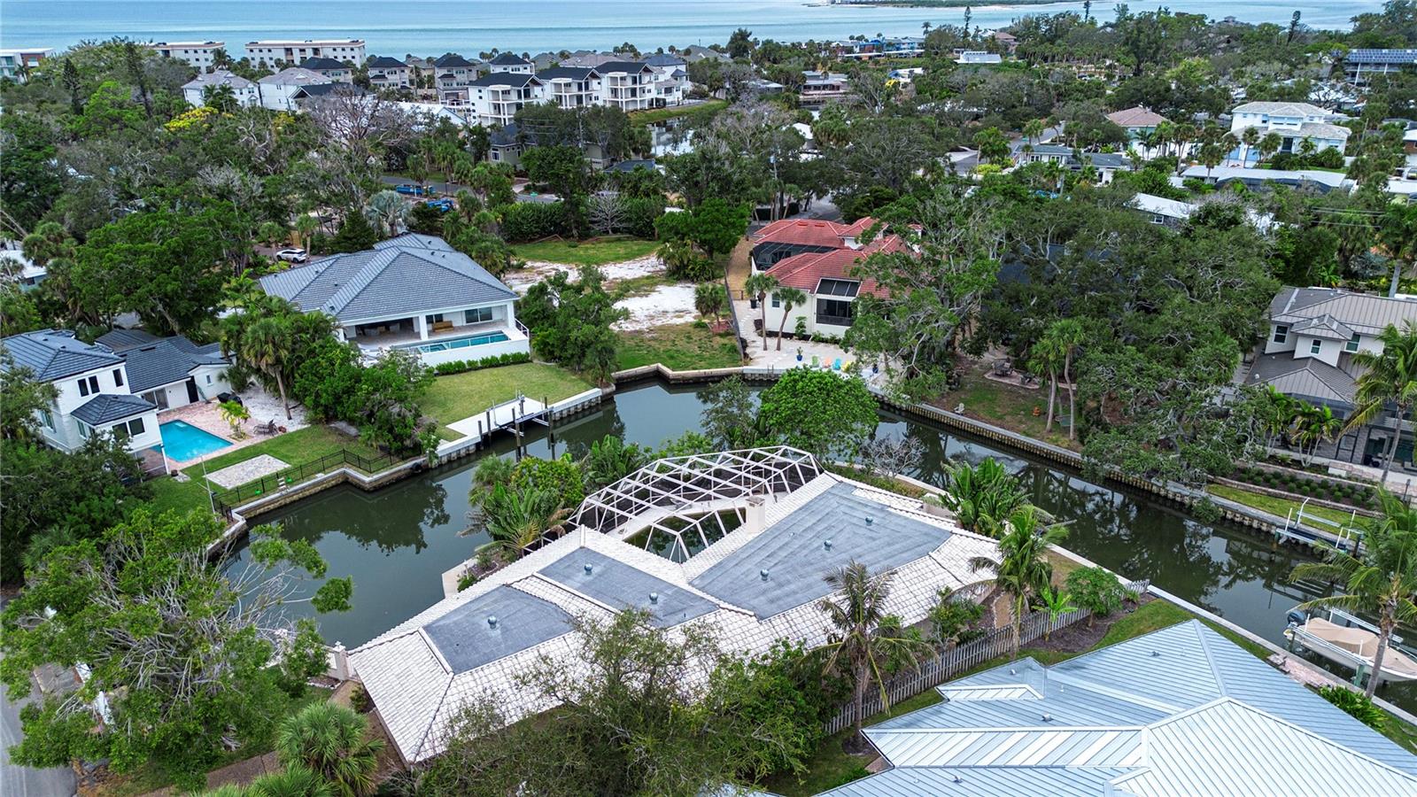 Image 15 of 21 For 4839 Primrose Path