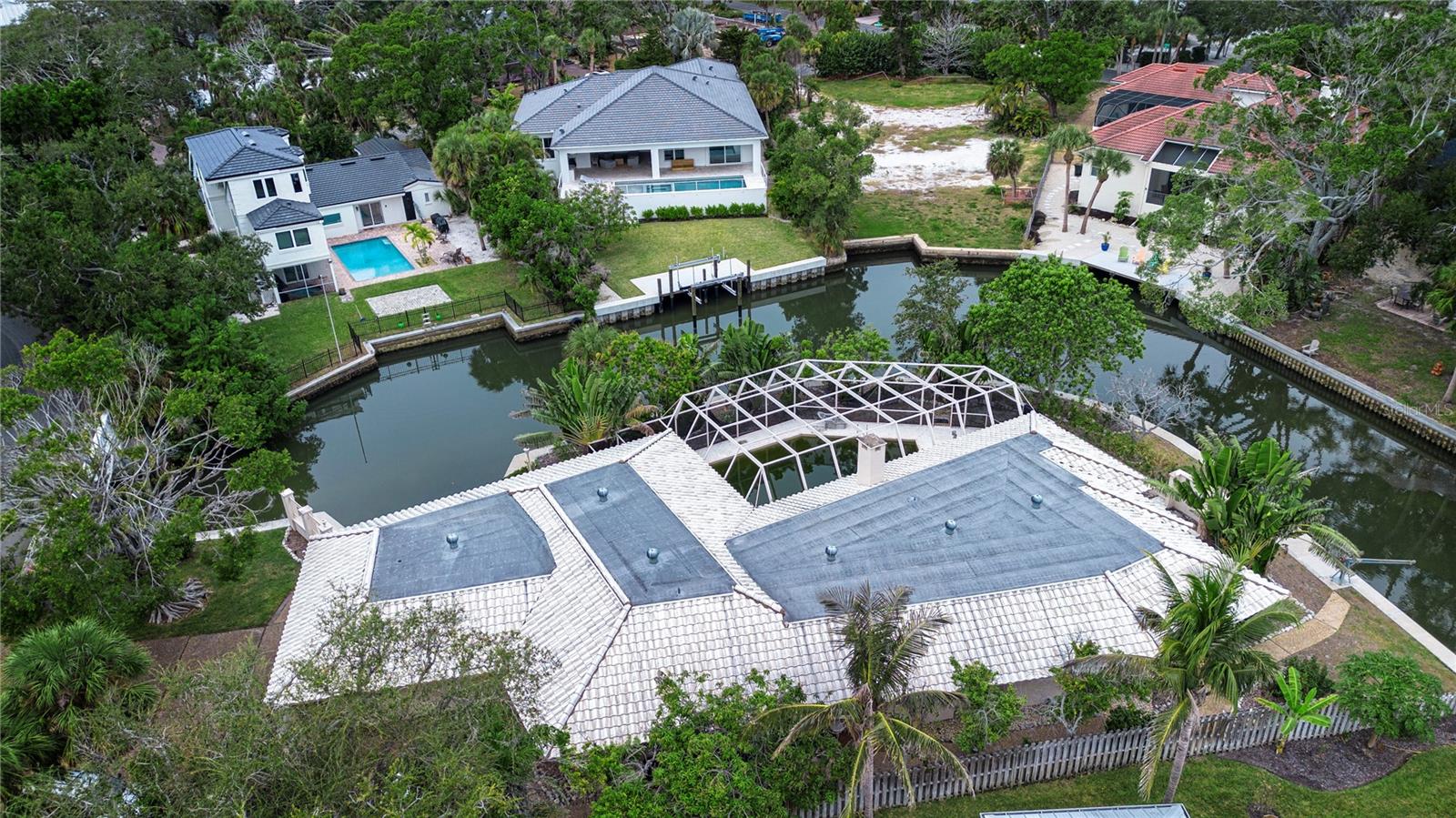 Image 18 of 21 For 4839 Primrose Path