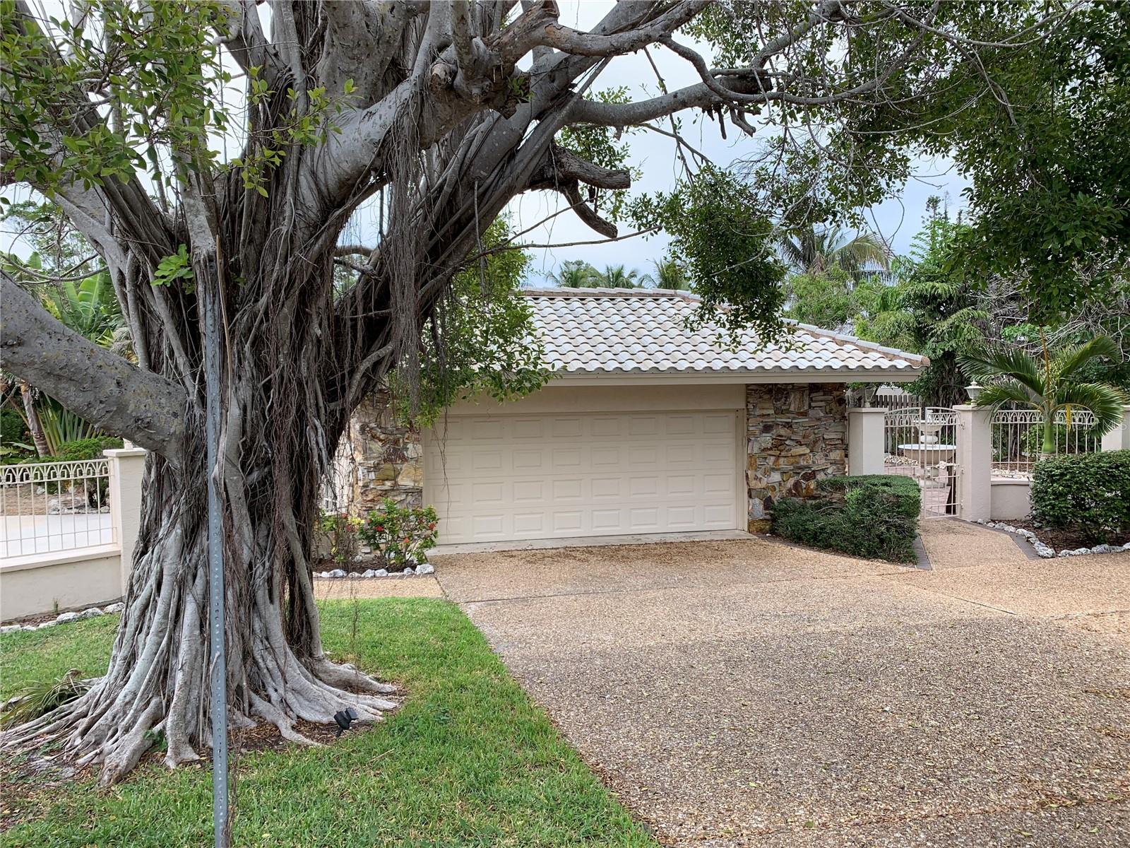 Image 7 of 21 For 4839 Primrose Path