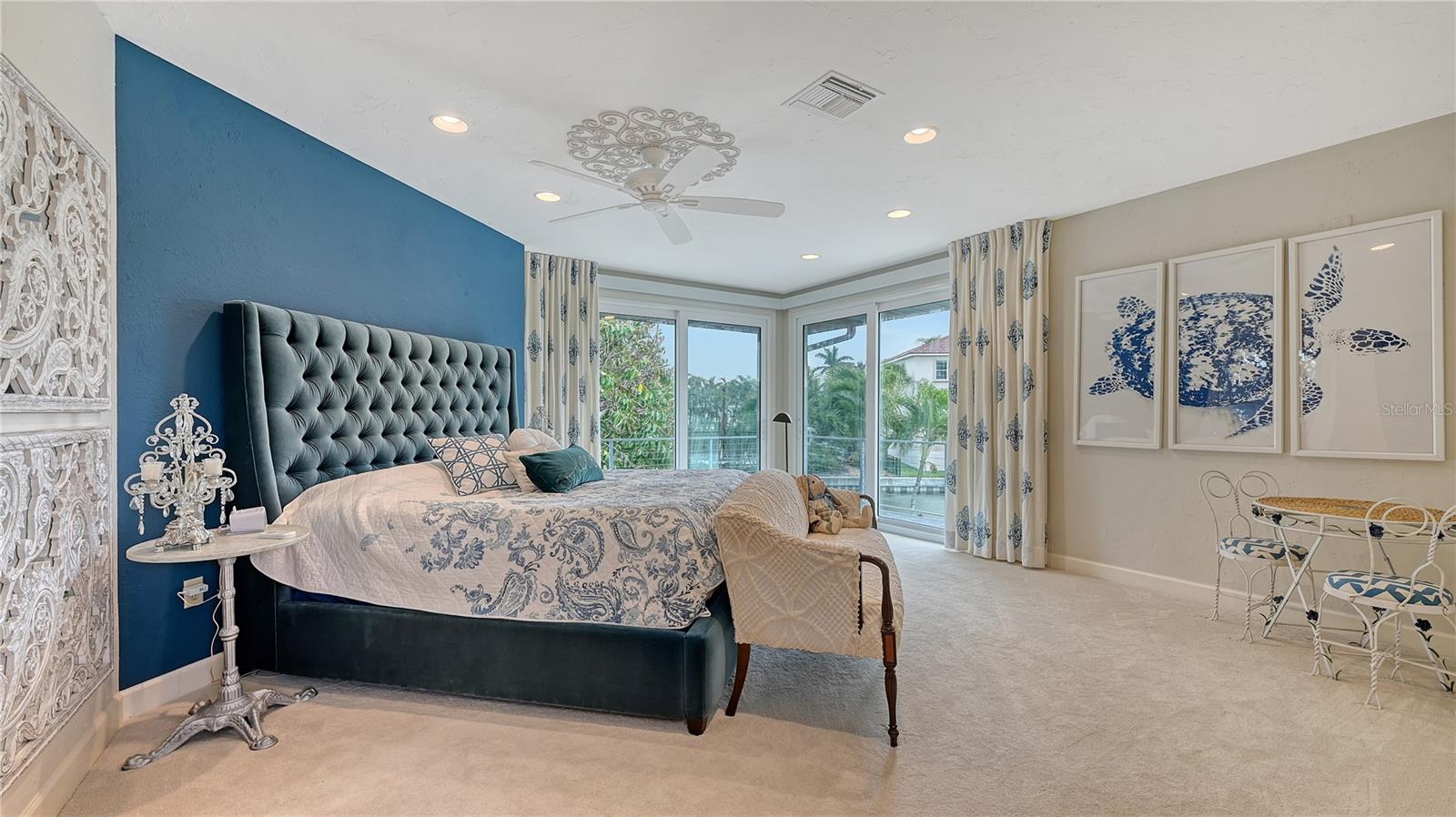 Image 14 of 28 For 940 Siesta Key Place