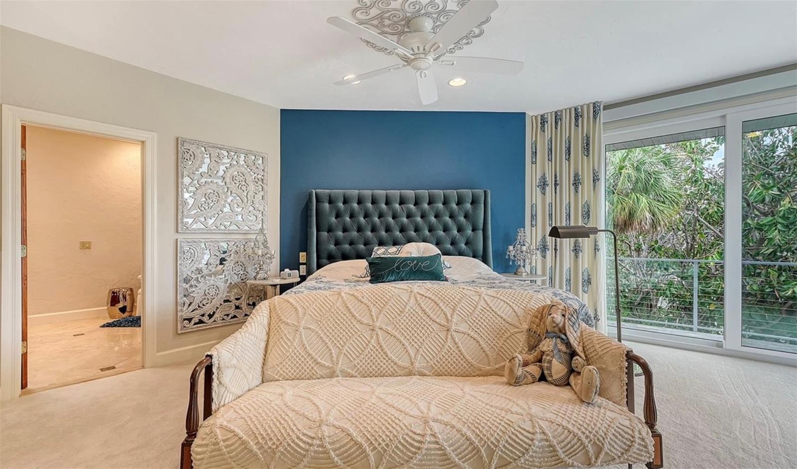 Image 15 of 28 For 940 Siesta Key Place