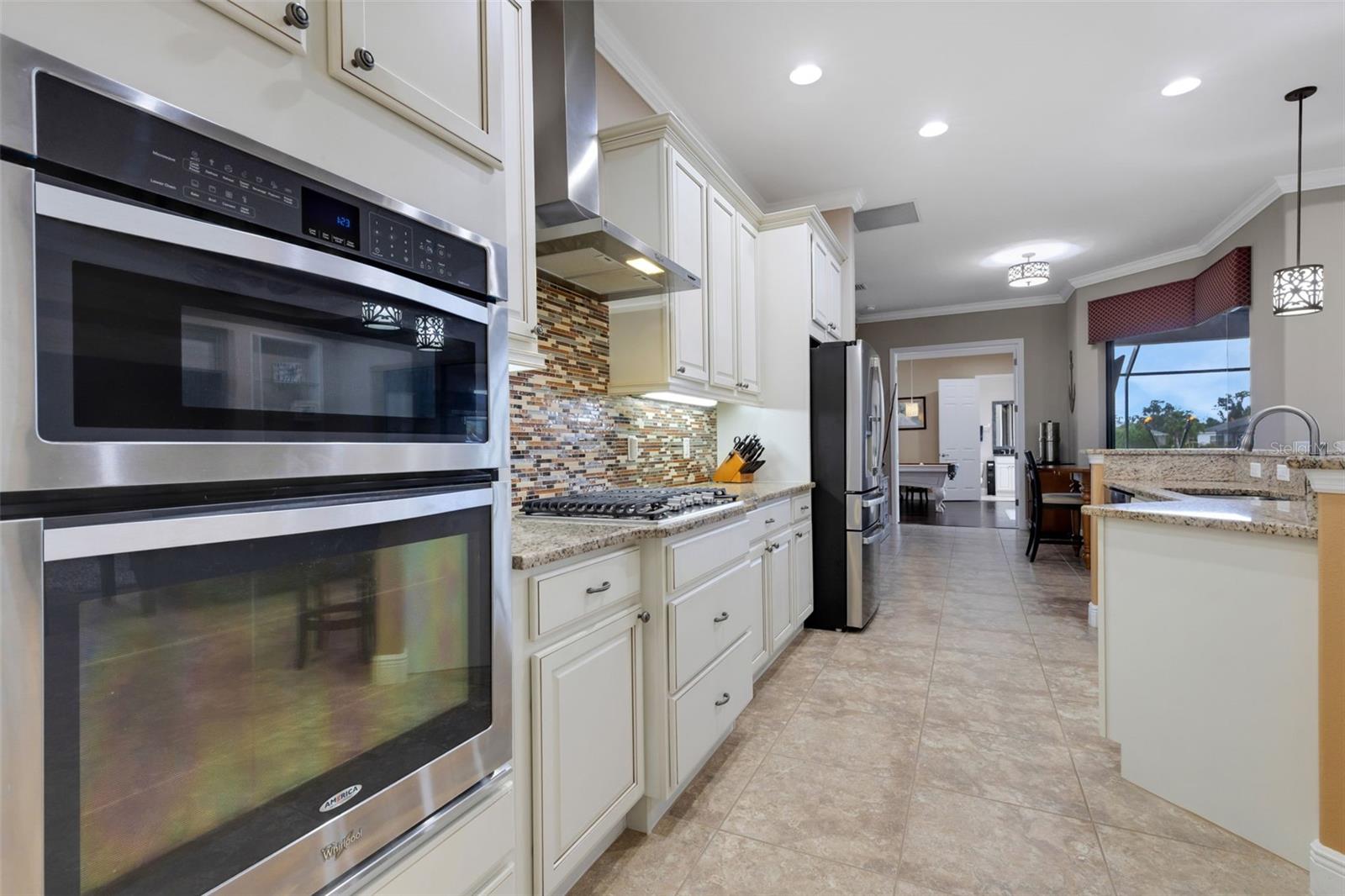 Image 10 of 100 For 16335 26th Street E