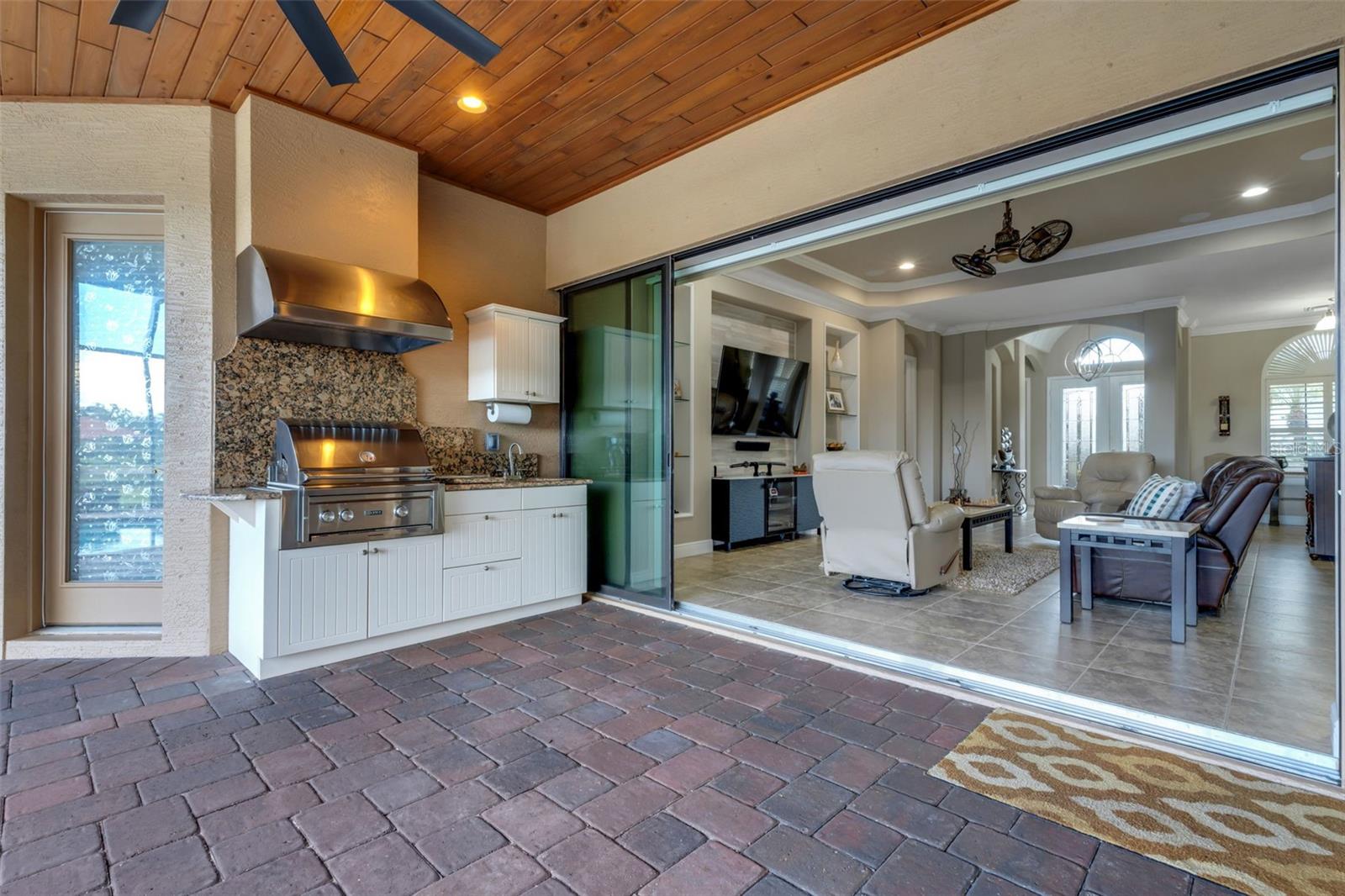 Image 6 of 100 For 16335 26th Street E