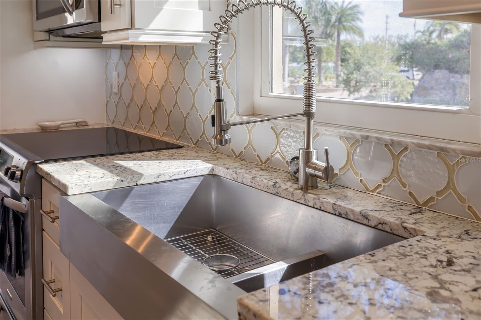 Image 17 of 85 For 8630 Midnight Pass Road 108a