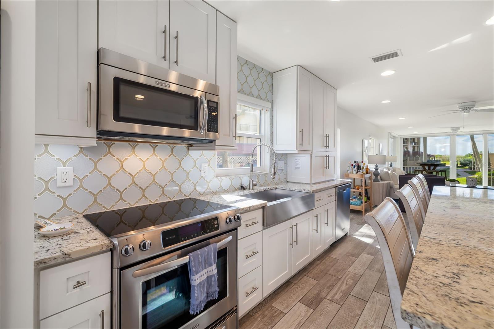 Image 20 of 85 For 8630 Midnight Pass Road 108a