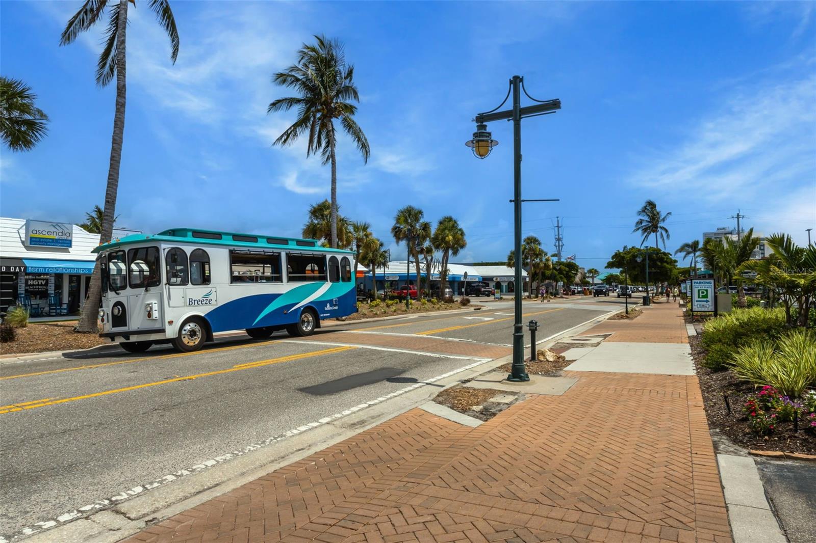 Image 81 of 85 For 8630 Midnight Pass Road 108a