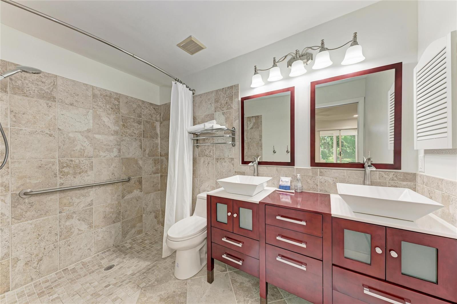 Image 15 of 35 For 6416 Wood Owl Circle