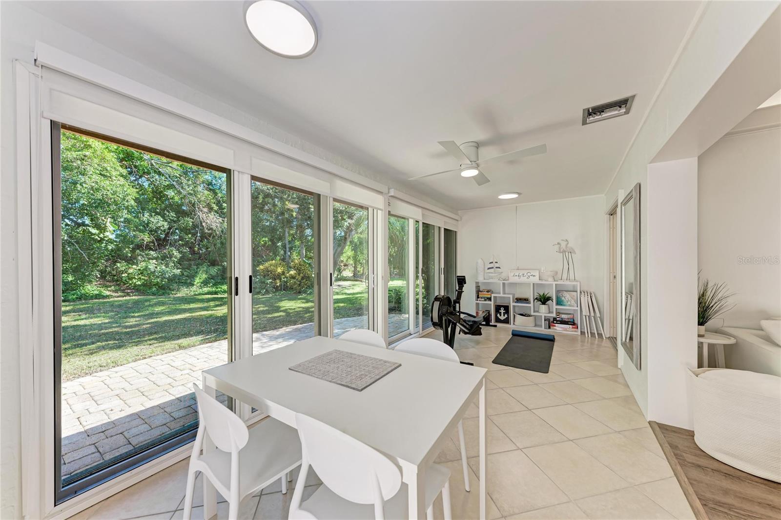 Image 22 of 35 For 6416 Wood Owl Circle