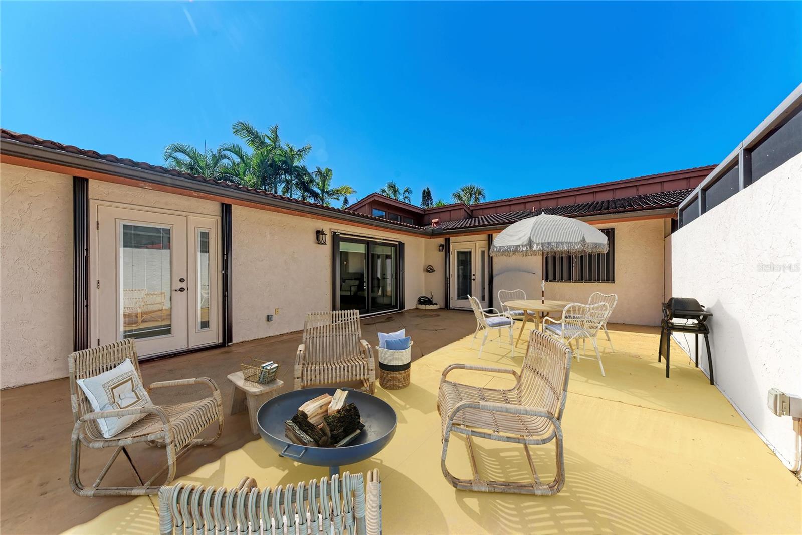 Image 27 of 35 For 6416 Wood Owl Circle