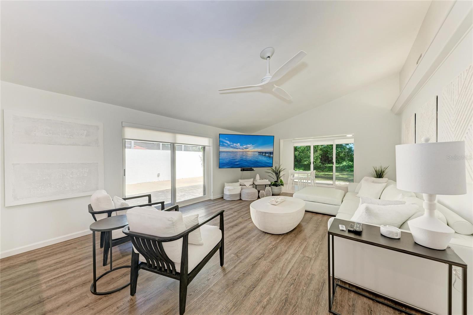 Image 5 of 35 For 6416 Wood Owl Circle