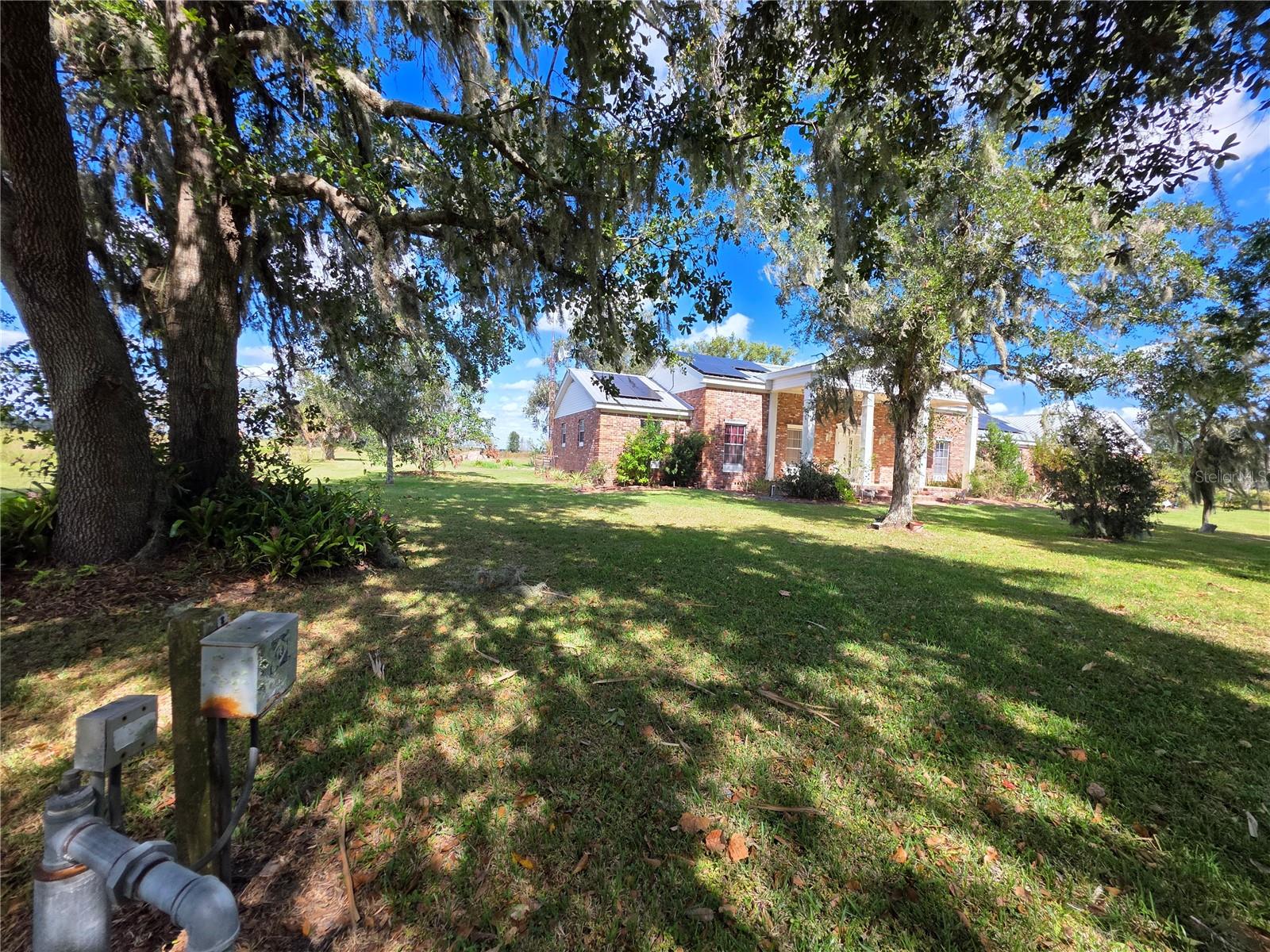 Image 27 of 28 For 2011 County Line Road E