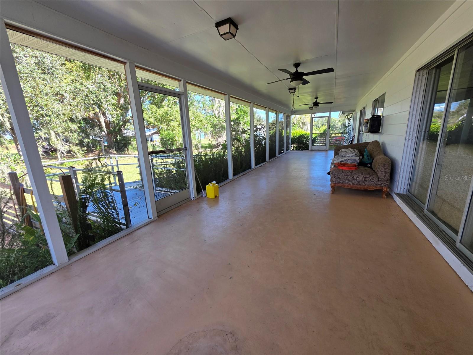 Image 4 of 28 For 2011 County Line Road E