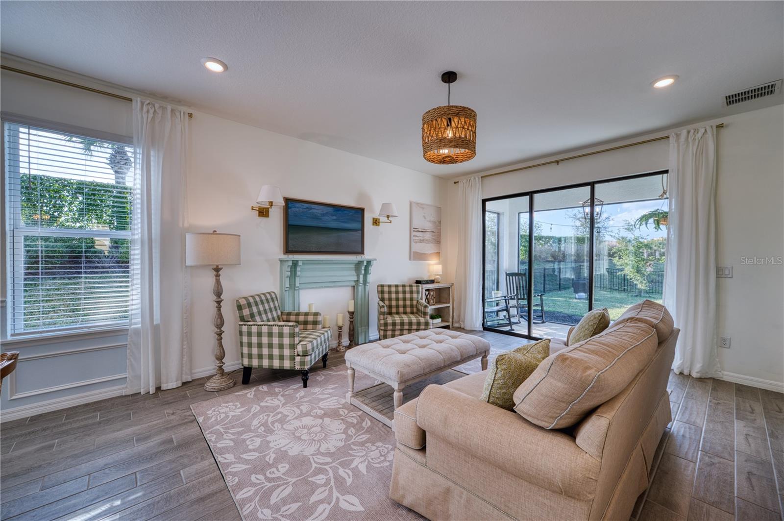 Listing photo id 8 for 9000 Tequila Sunrise Drive