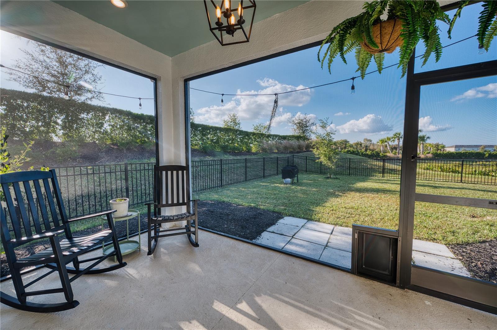 Listing photo id 31 for 9000 Tequila Sunrise Drive