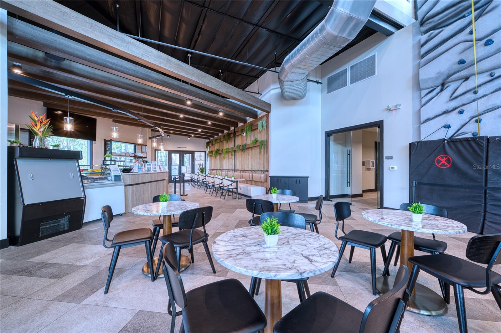 Listing photo id 44 for 9000 Tequila Sunrise Drive