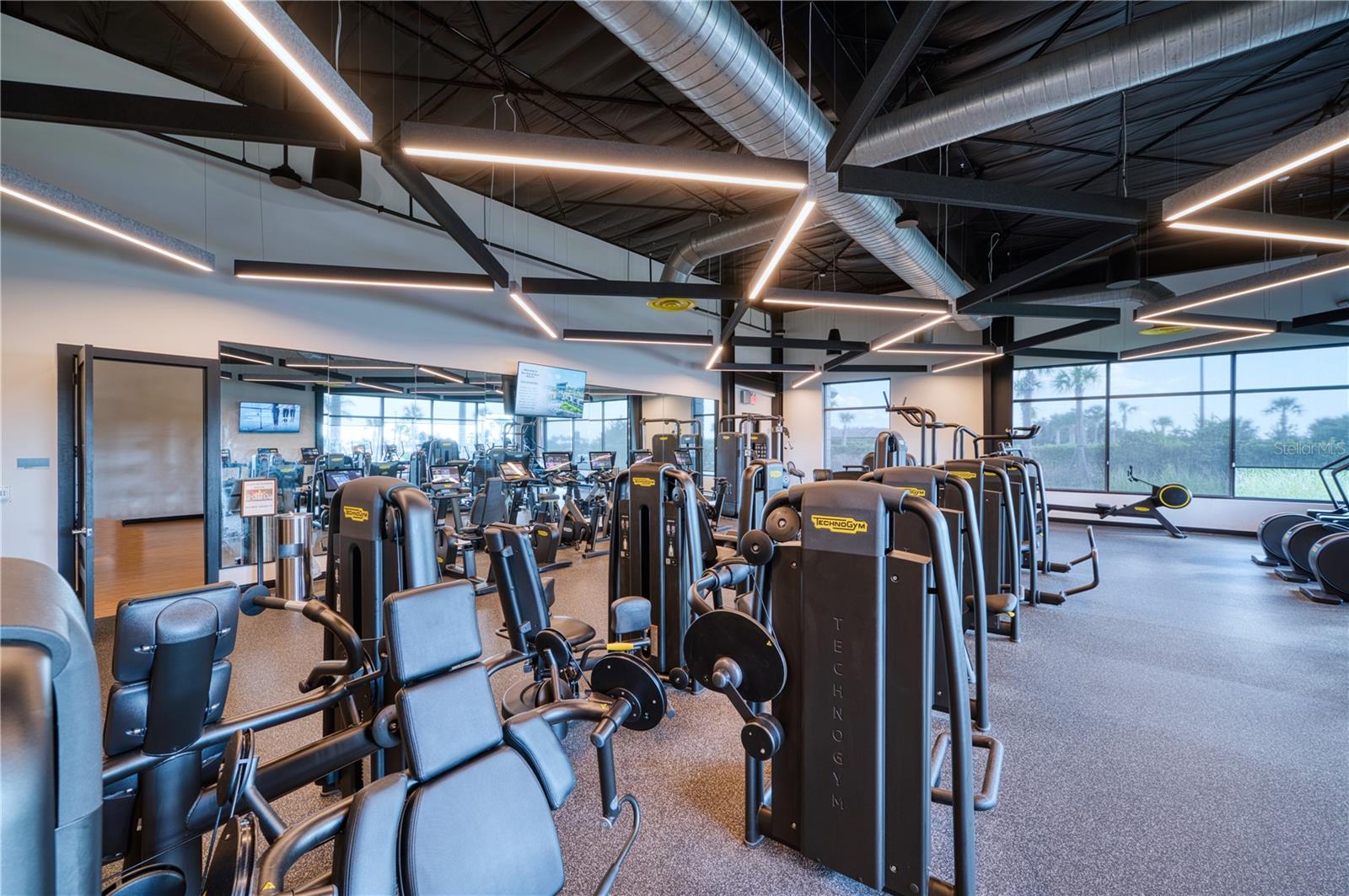 Listing photo id 50 for 9000 Tequila Sunrise Drive