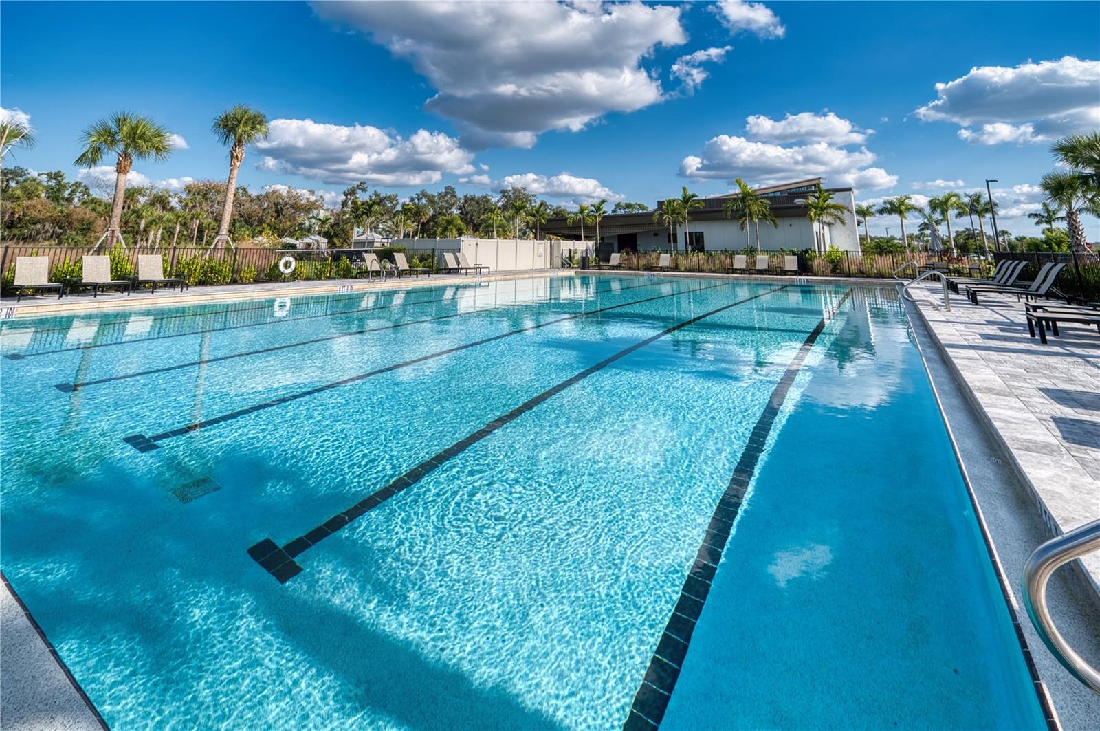 Listing photo id 55 for 9000 Tequila Sunrise Drive