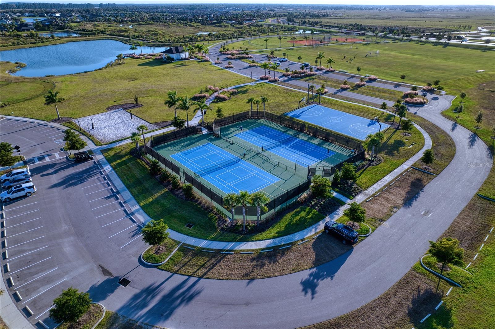 Listing photo id 57 for 9000 Tequila Sunrise Drive