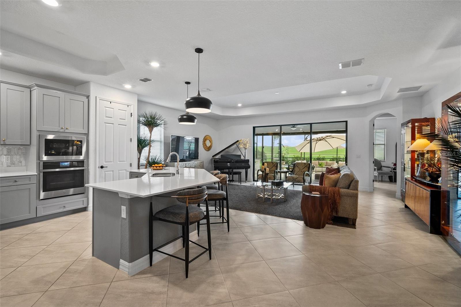 Image 15 of 67 For 5717 Cheech Glen