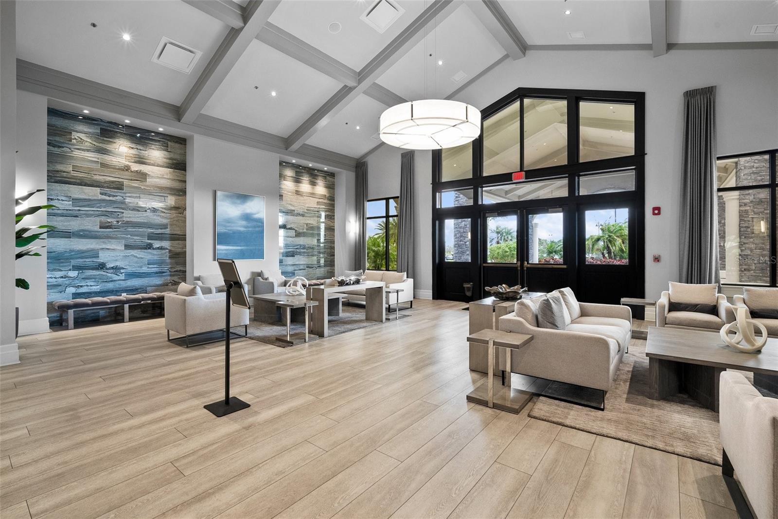 Image 47 of 67 For 5717 Cheech Glen