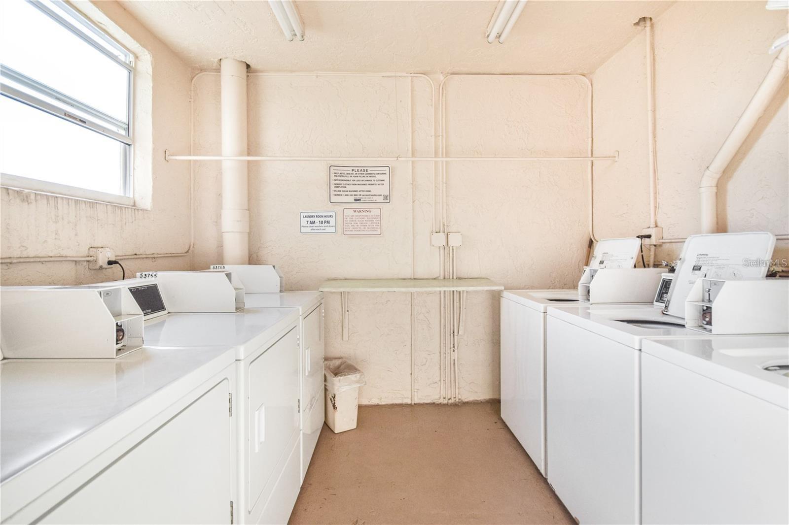 Image 30 of 43 For 3617 Lake Bayshore Drive J-401