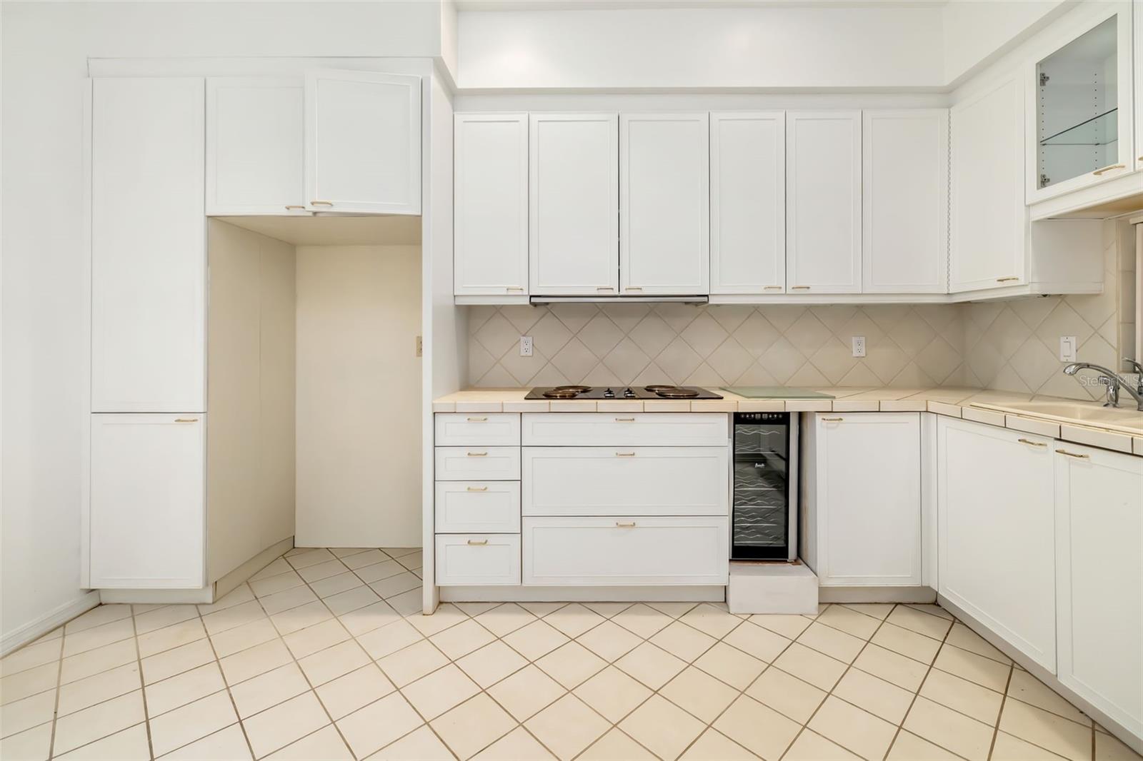 Image 14 of 61 For 4442 Highland Park 8