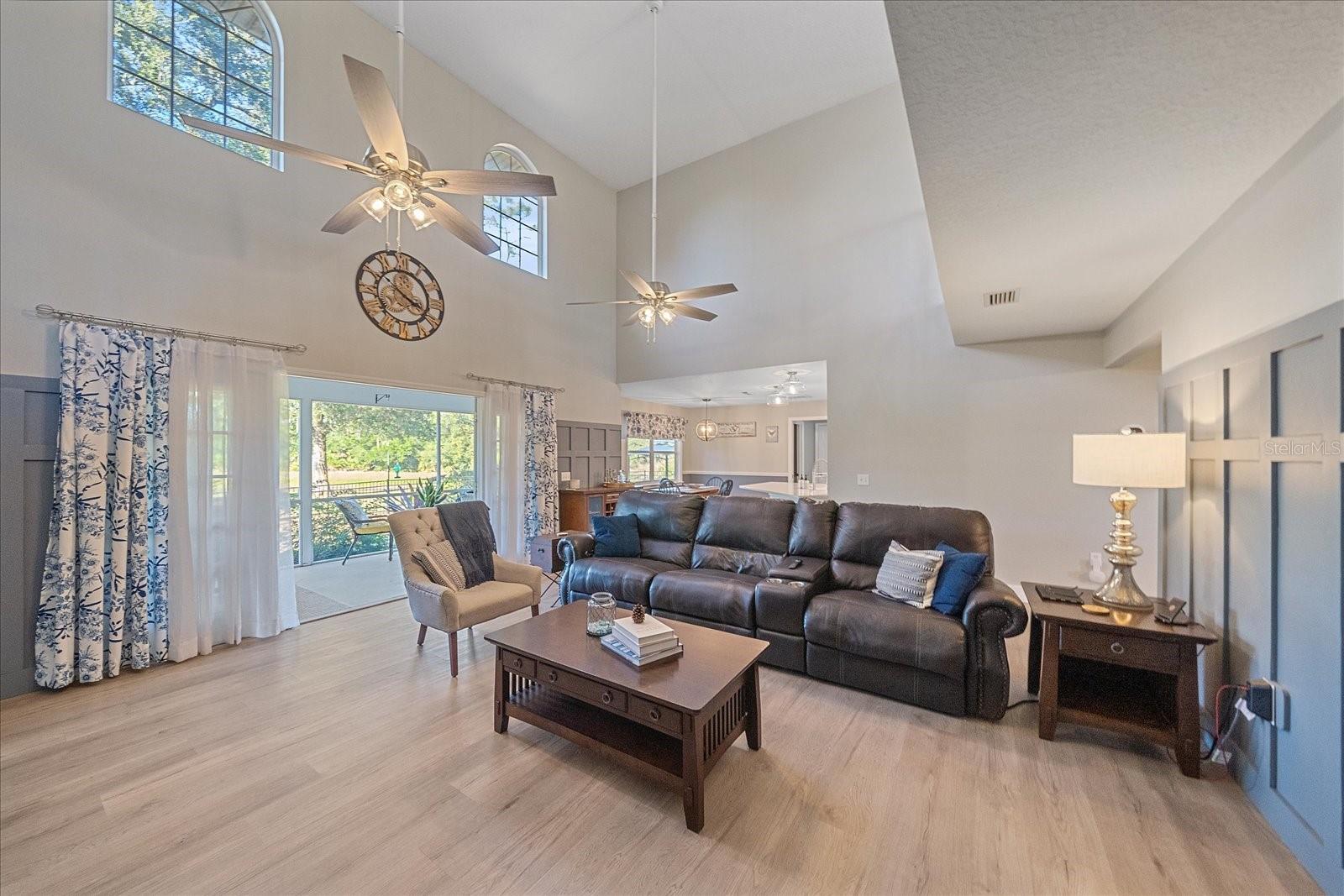 Image 19 of 52 For 13503 5th Avenue Ne