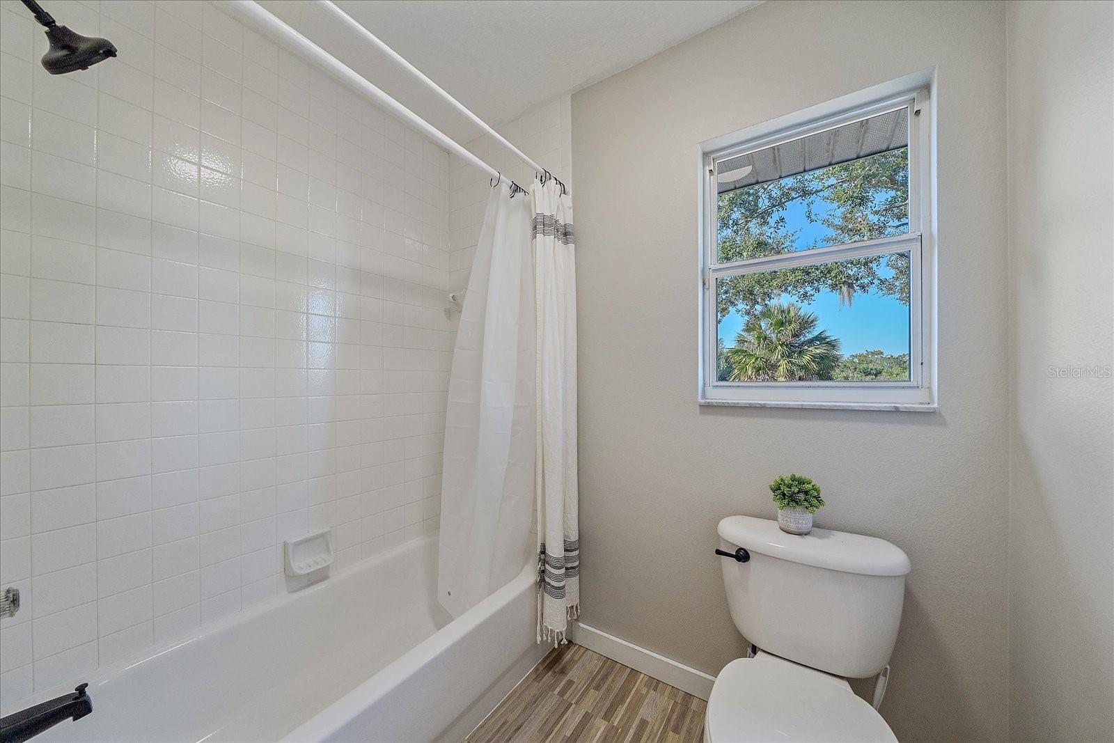 Image 34 of 52 For 13503 5th Avenue Ne