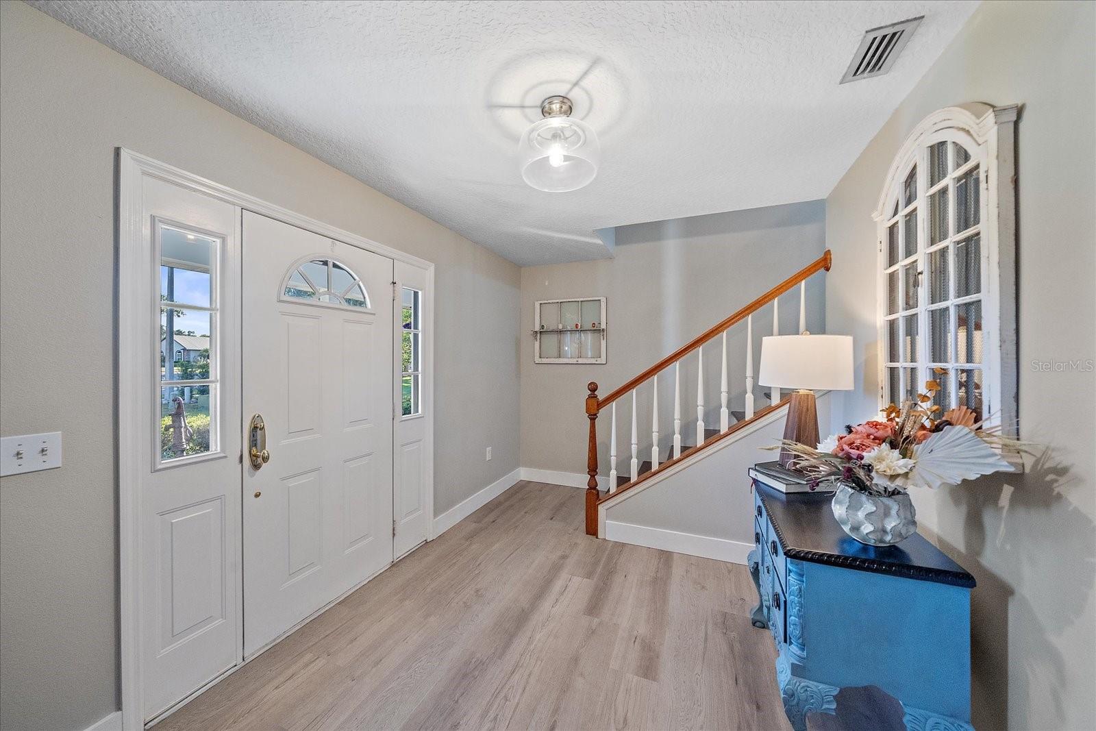 Image 6 of 52 For 13503 5th Avenue Ne